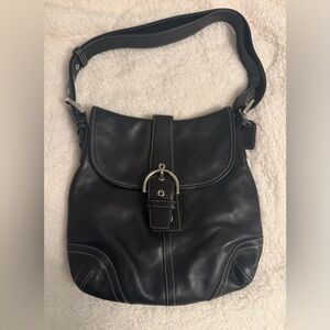 Coach Black Leather Buckle Shoulder Bag With Dust Bag– Classic Vintage Style